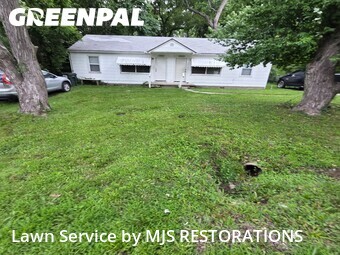 Lawn Mowing nearby Avondale, MO, 