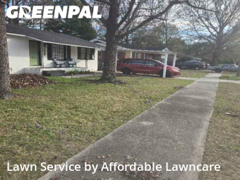 Lawn mowed in North Charleston, 29405