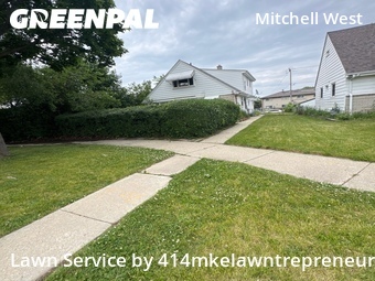 Lawn Mowing Service nearby Milwaukee, WI, 