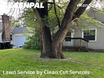 Lawn Care Service nearby Topeka, KS, 
