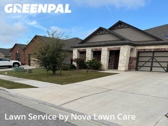 Lawn Care Service nearby Manor, TX, 