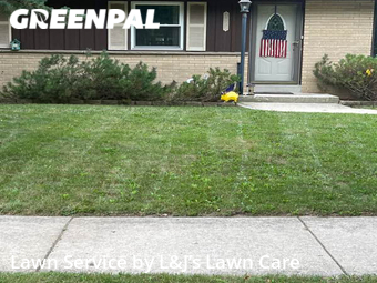 Yard Mowing nearby Oak Creek, WI, 