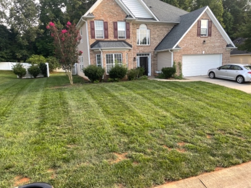 Lawn Care Service in Burlington, NC, 27217