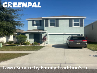 Lawn Servicein Riverview,33569,Yard Mowing by Family Tradition’s Lc, work completed in Dec , 2025