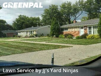 Lawn Care Service nearby Redford Charter Township, MI, 