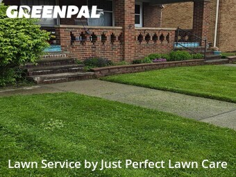 Yard Mowing nearby Parma, OH, 