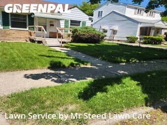 Lawn mowed in Pontiac, 48341