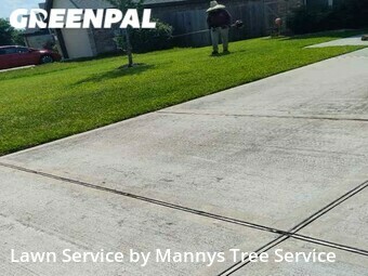 Grass Cut nearby Dickinson, TX, 