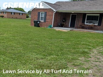 Lawn Mowing nearby Boiling Springs, SC, 