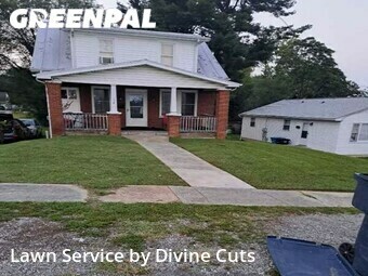 Lawn Mowing nearby Roanoke, VA, 