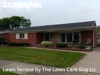Lawn Mowing Service nearby Dearborn Heights, MI, 
