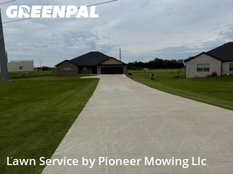 Grass Cut nearby Centerton, AR, 