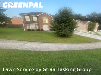Lawn Mowing nearby Stone Mountain, GA, 