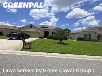 Lawn mowed in Davenport, 33897