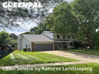 Lawn Service nearby West Des Moines, IA, 
