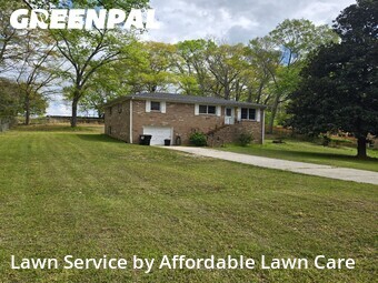 Yard Mowing nearby Lithia Springs, GA, 