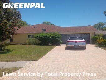 Lawn Cutting nearby Brooksville, FL, 