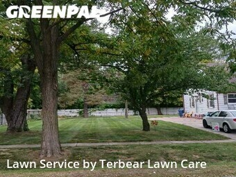 Lawn Cutting nearby Redford Charter Township, MI, 