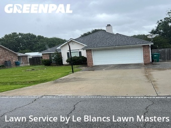 Grass Cutting nearby Broussard, LA, 
