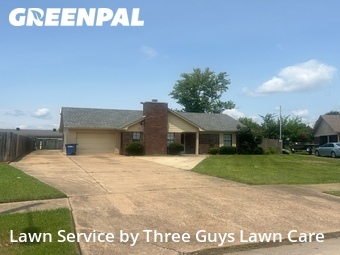 Lawn mowed in West Memphis, 72301