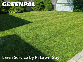 Lawn Cutting nearby Newport, RI, 