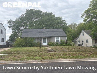 Lawn mowed in Rockford, 61108