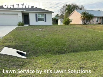 Lawn mowed in Vero Beach, 32967