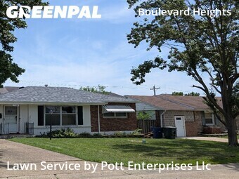 Lawn Mowing Service nearby St. Louis, MO, 