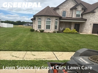 Lawn Maintenance nearby Clarksville, TN, 