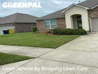 Lawn Mowing nearby Lafayette, LA, 