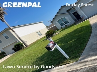 Lawn mowed in Jacksonville, 32244