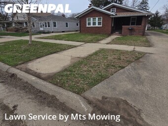 Yard Mowing nearby Rockford, IL, 