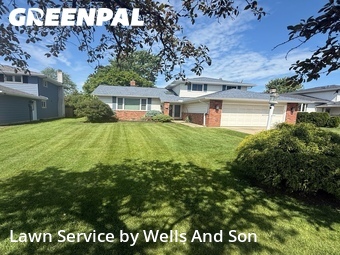 Lawn Maintenance nearby Mayfield Heights, OH, 