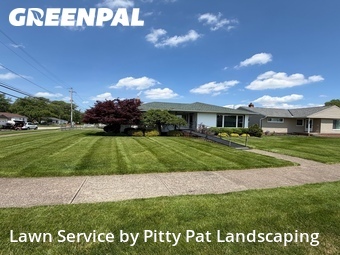Yard Mowing nearby Parma, OH, 