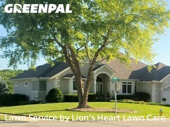 Lawn Mowing nearby Lansing, KS, 