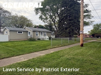 Lawn Care Service nearby Flint, MI, 