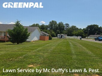 Lawn Mowing nearby Baneberry, TN, 