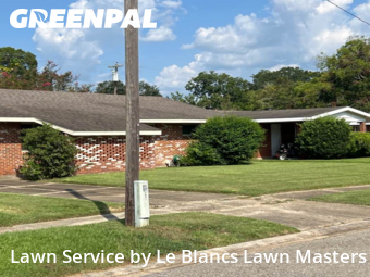 Lawn Mowing nearby Lafayette, LA, 