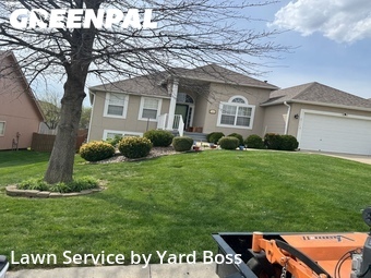 Lawn mowed in Independence, 64056