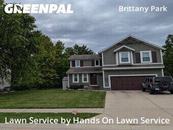 Grass Cutting nearby Overland Park, MO, 
