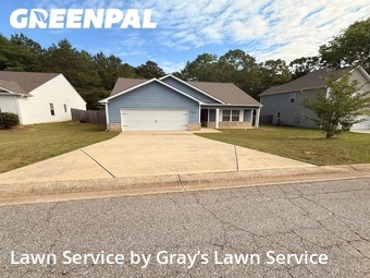 Lawn Cutting nearby Milner, GA, 