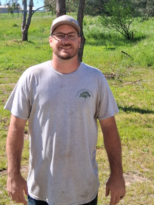 Reviewer-headshot local-lawn-cutting-services-in-Manteca-CA