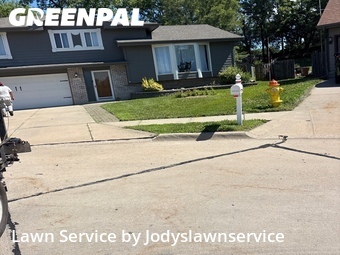 Yard Cutting nearby Bellevue, NE, 