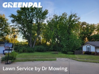 Yard Mowing nearby Florissant, MO, 