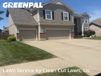 Yard Mowing nearby Blue Springs, MO, 