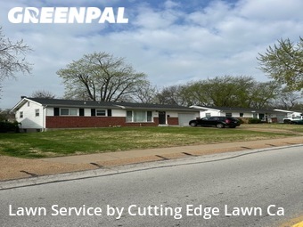 Grass Cutting nearby Hazelwood, MO, 