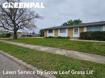 Lawn mowed in Mishawaka, 46545