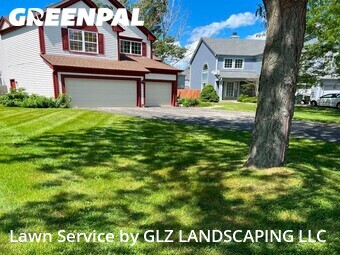 Lawn Mowing nearby Round Lake Beach, WI, 