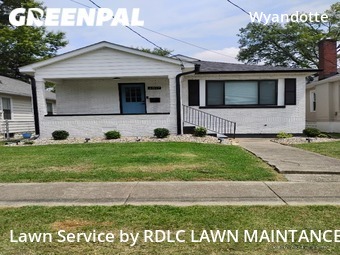 Grass Cut nearby Louisville, KY, 