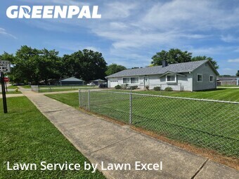Lawn Cutting nearby Greenwood, IN, 